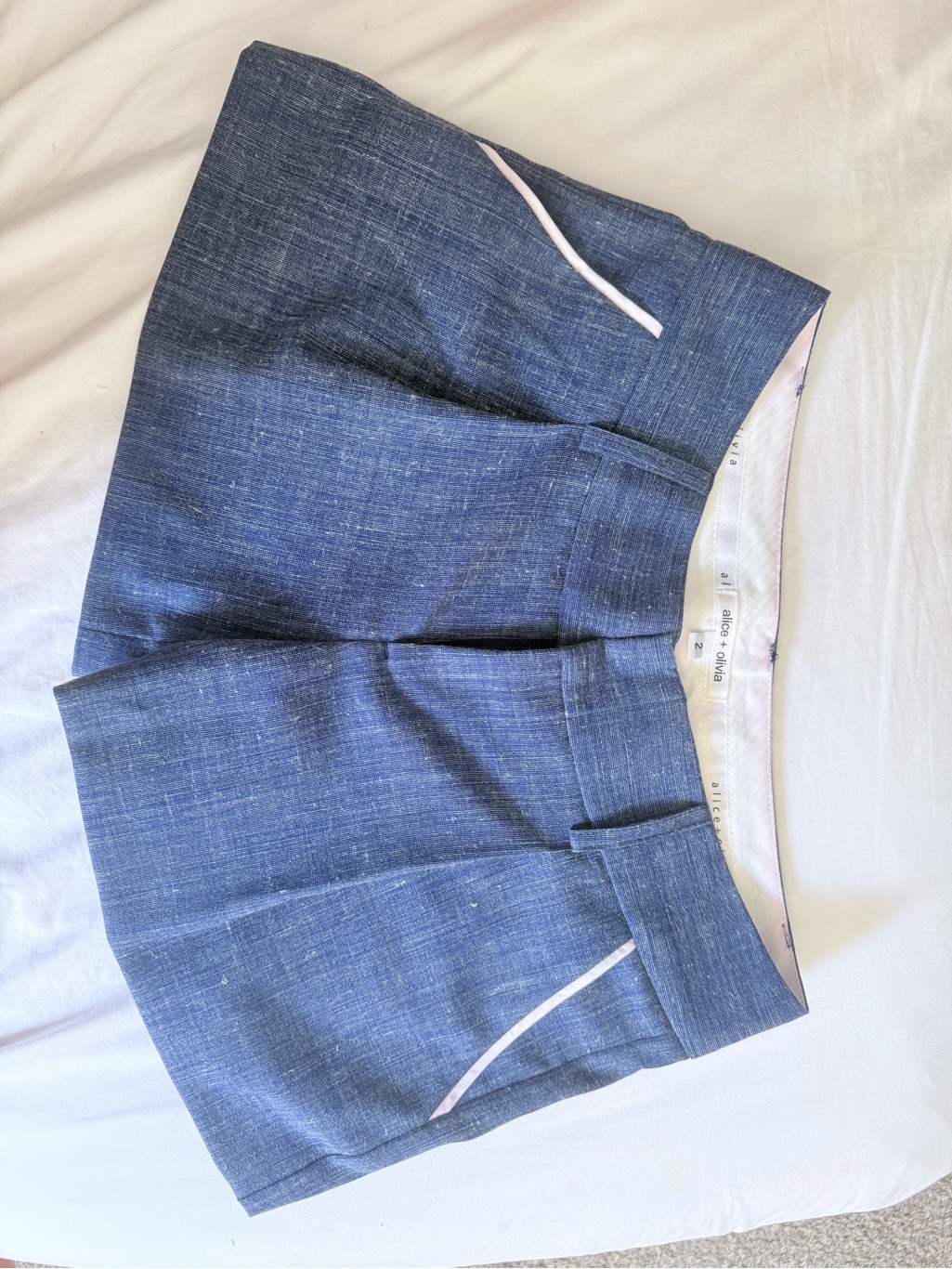 Blue Linen-Blend Shorts With Pink Trim